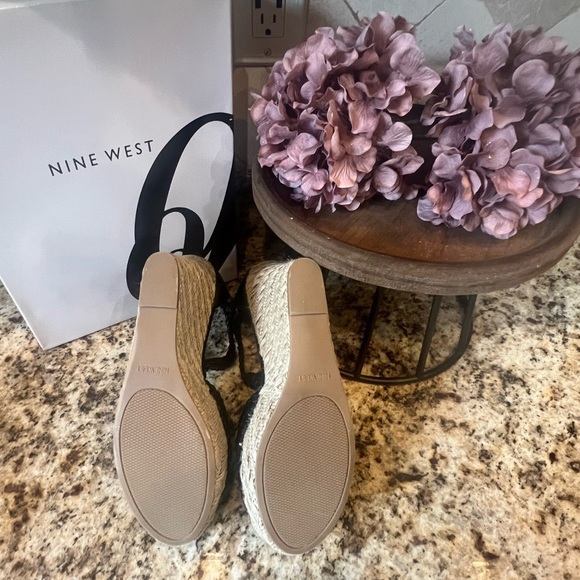 Nine West Black Wedges Size 11. - Picture 5 of 8